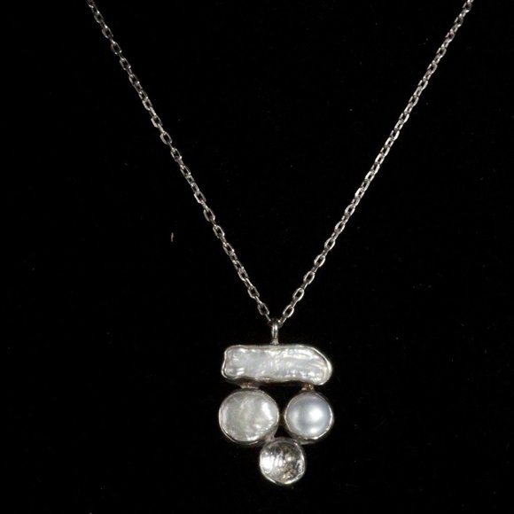 Sterling Silver Mother of Pearl Quartz Modern Necklace - Picture 4 of 10